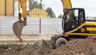 Выкопать яму экскаватором в Карасук от 931 руб. - 2Землекопа-Кск